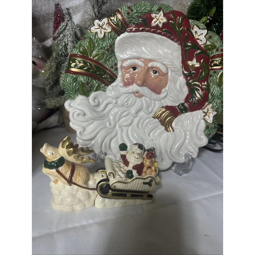 Fitz & Floyd Classics Christmas Tidings Santa Canape Plate 10